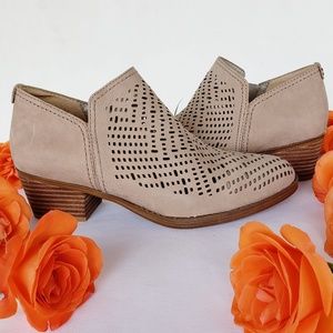 Naturalizer Low-Cut Ankle Bootie 